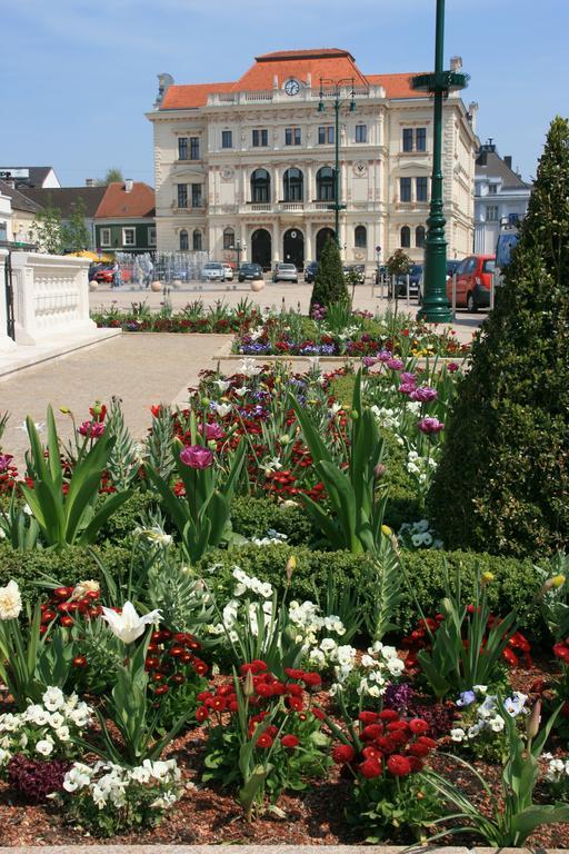 Donaupark Camping Tulln Тульн Экстерьер фото